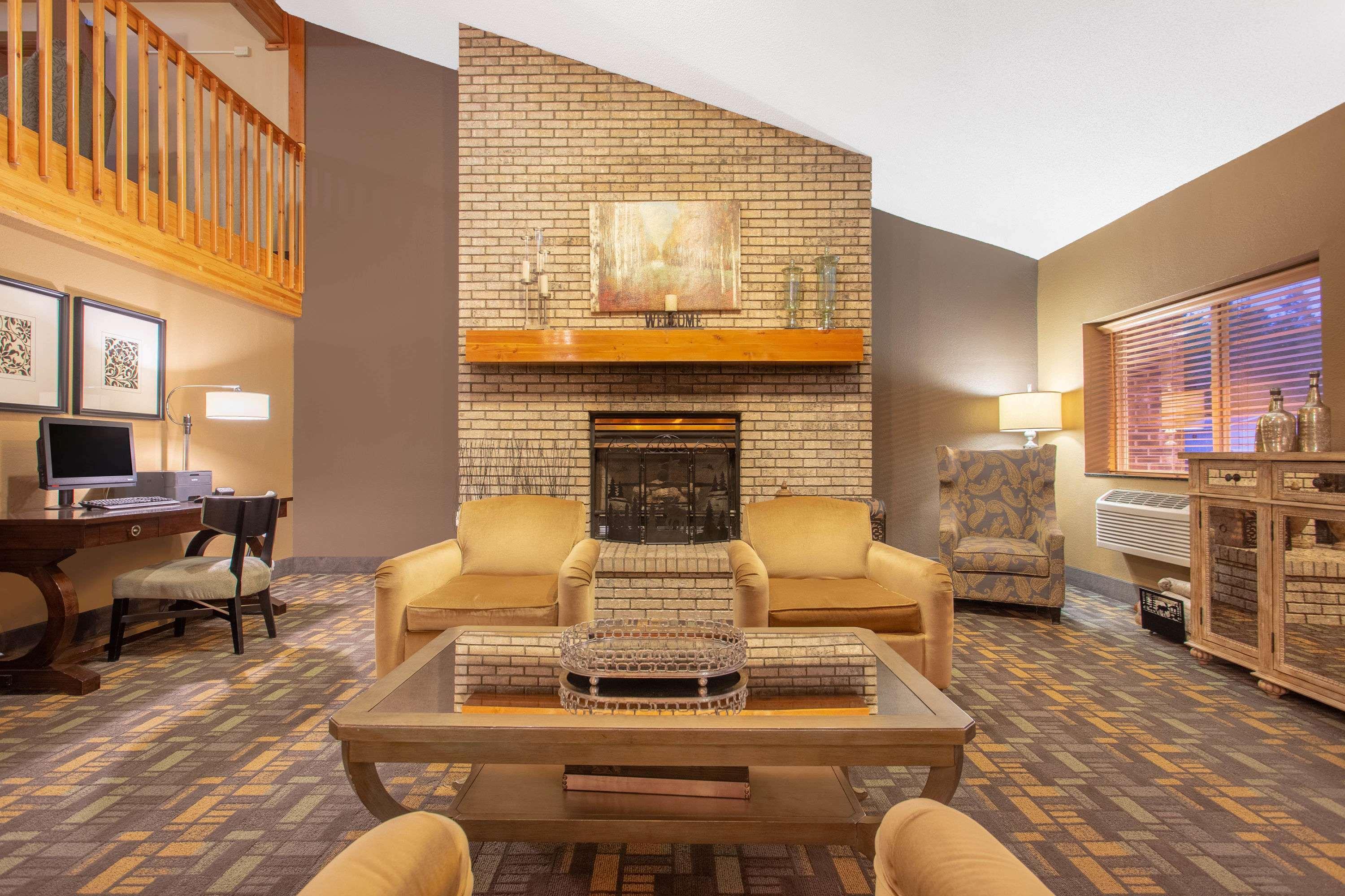 Americinn By Wyndham Rhinelander Extérieur photo