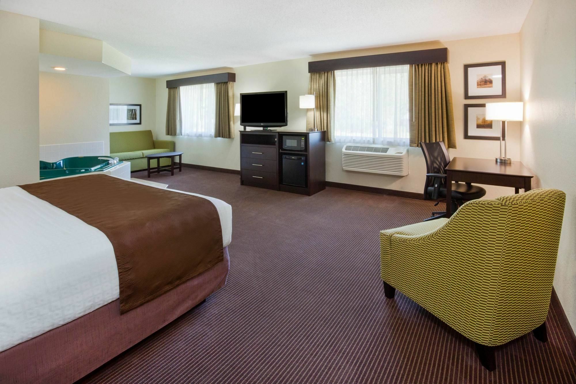 Americinn By Wyndham Rhinelander Extérieur photo